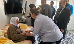 Bitlis’te 110 yaşındaki çınara anlamlı ziyaret