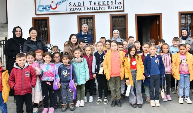 BÜYÜKŞEHİR’DEN ÇOCUKLAR İÇİN MÜZE VE KÜTÜPHANE GEZİLERİ